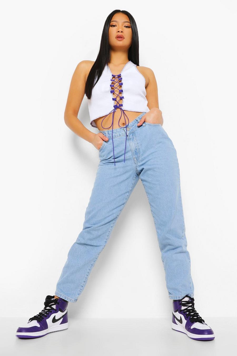 כחול בהיר ג'ינס בגזרת מאם עם חזית בעיצוב V פטיט image number 1