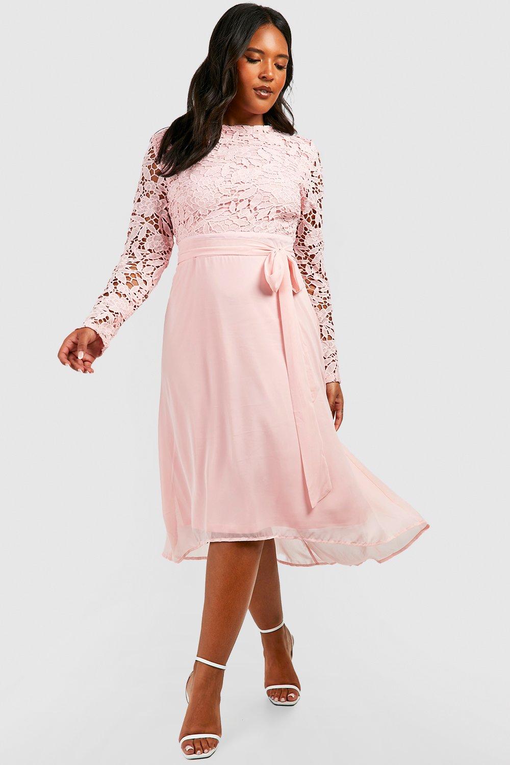 Plus Occasion Lace Contrast Midi Dress boohoo NL