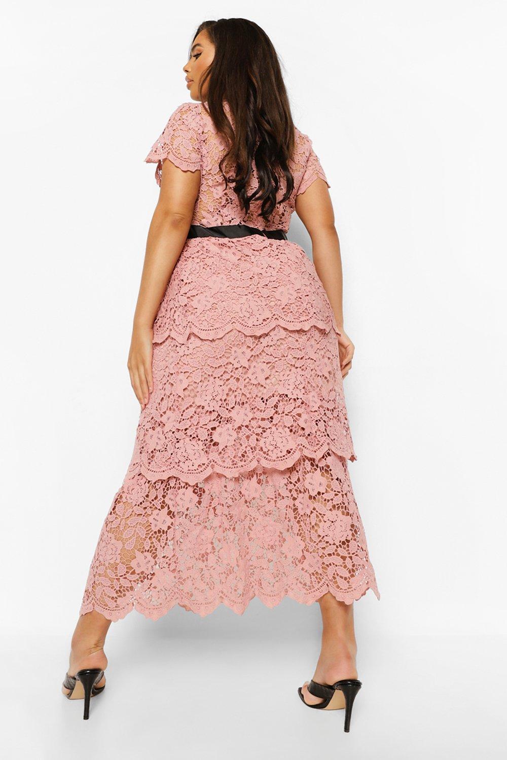 Boohoo plus size occasion dresses hotsell