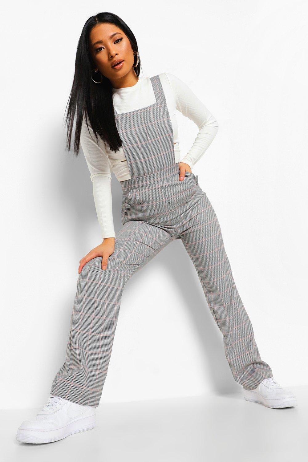 Petite Check Pinafore Jumpsuit boohoo IL