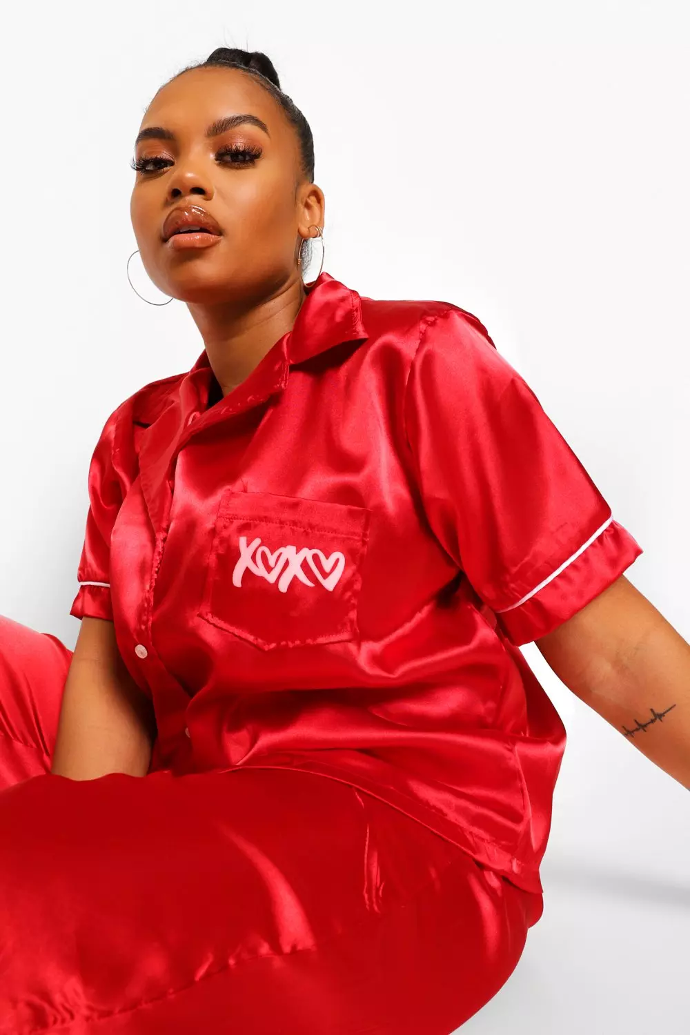 Embroidered satin pyjamas cheap
