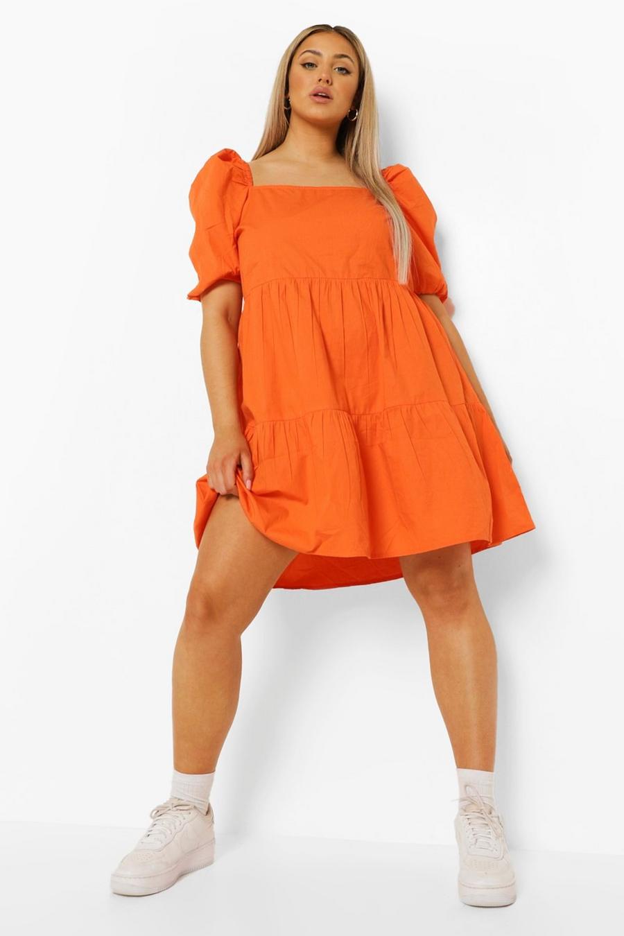 Red rot Plus Tiered Woven Smock Dress