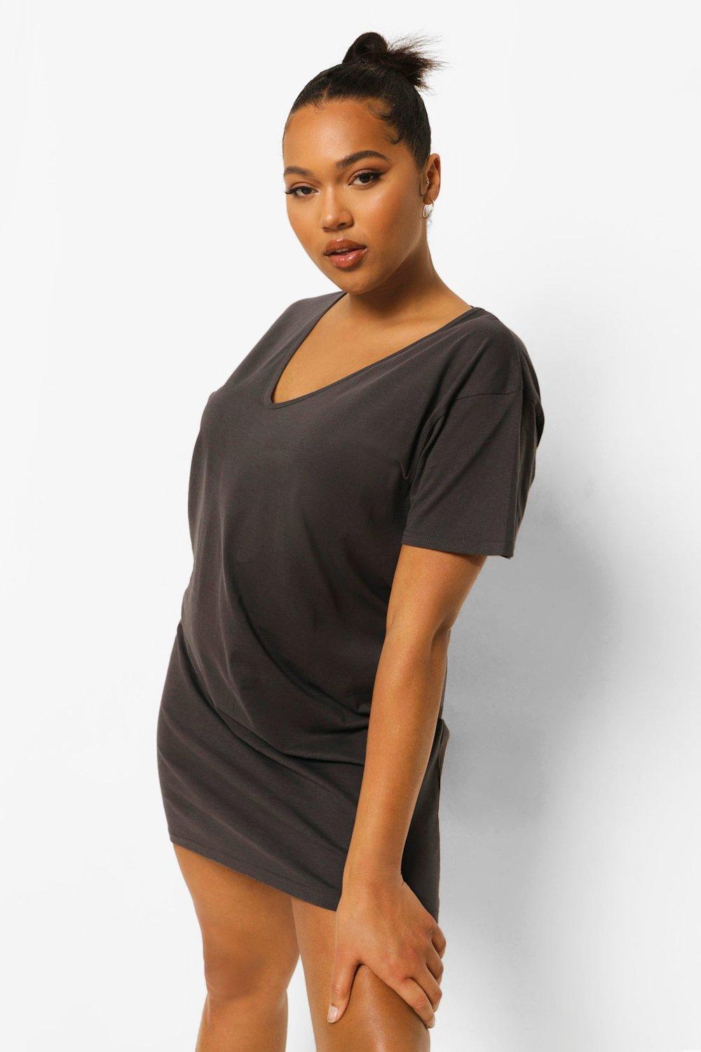 Boohoo plus size t shirt outlet dress