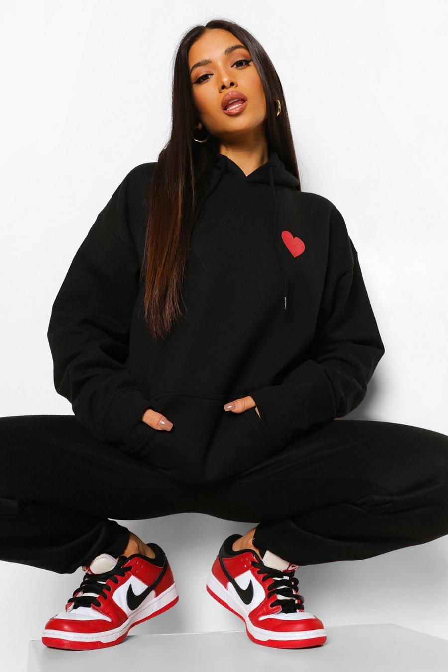 Black Petite - Oversize hoodie med hjärta image number 1
