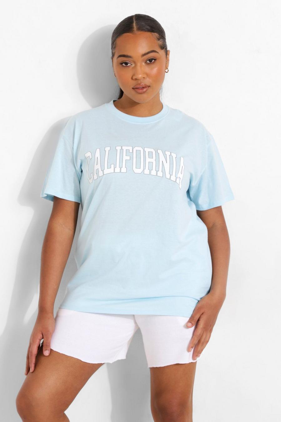 Baby blue Plus California T-shirt med slogan image number 1