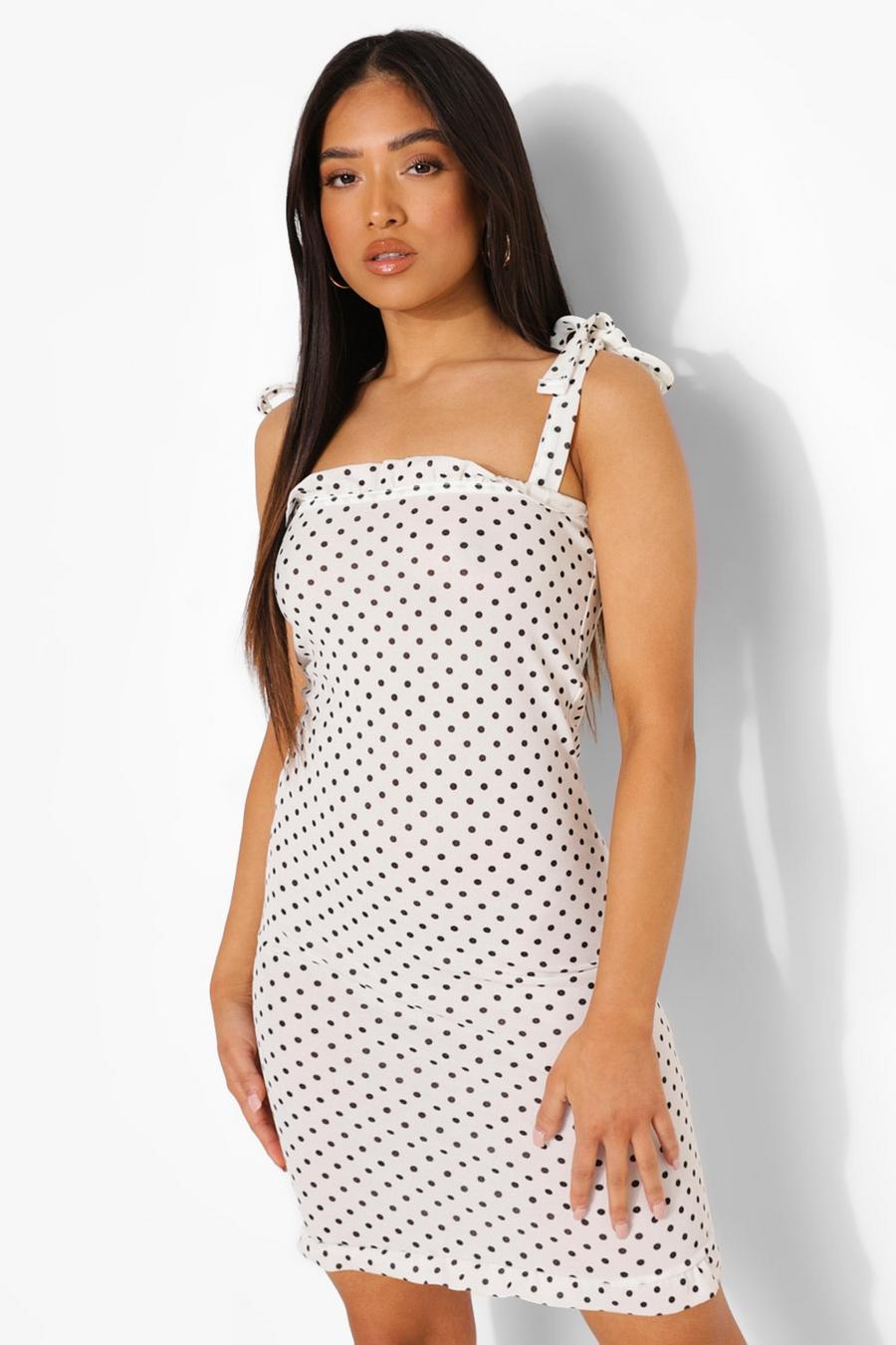 לבן  שמלת מיני עם כתפיות קשירה סלסולים והדפס כתמים, פטיט image number 1