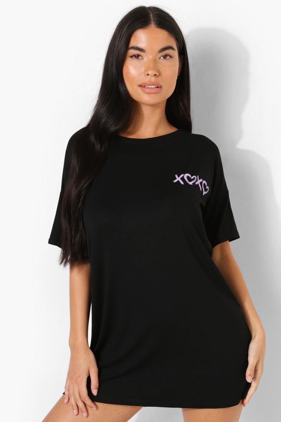 Vestido estilo camiseta con bolsillo con estampado de corazón Petite, Negro image number 1