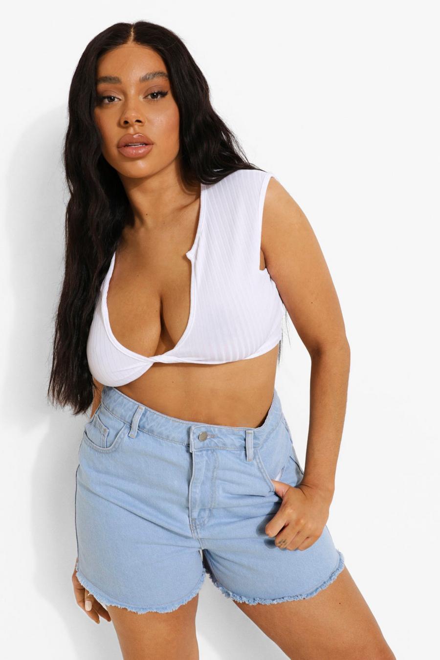 White Plus Front Knot Notch Crop Top image number 1