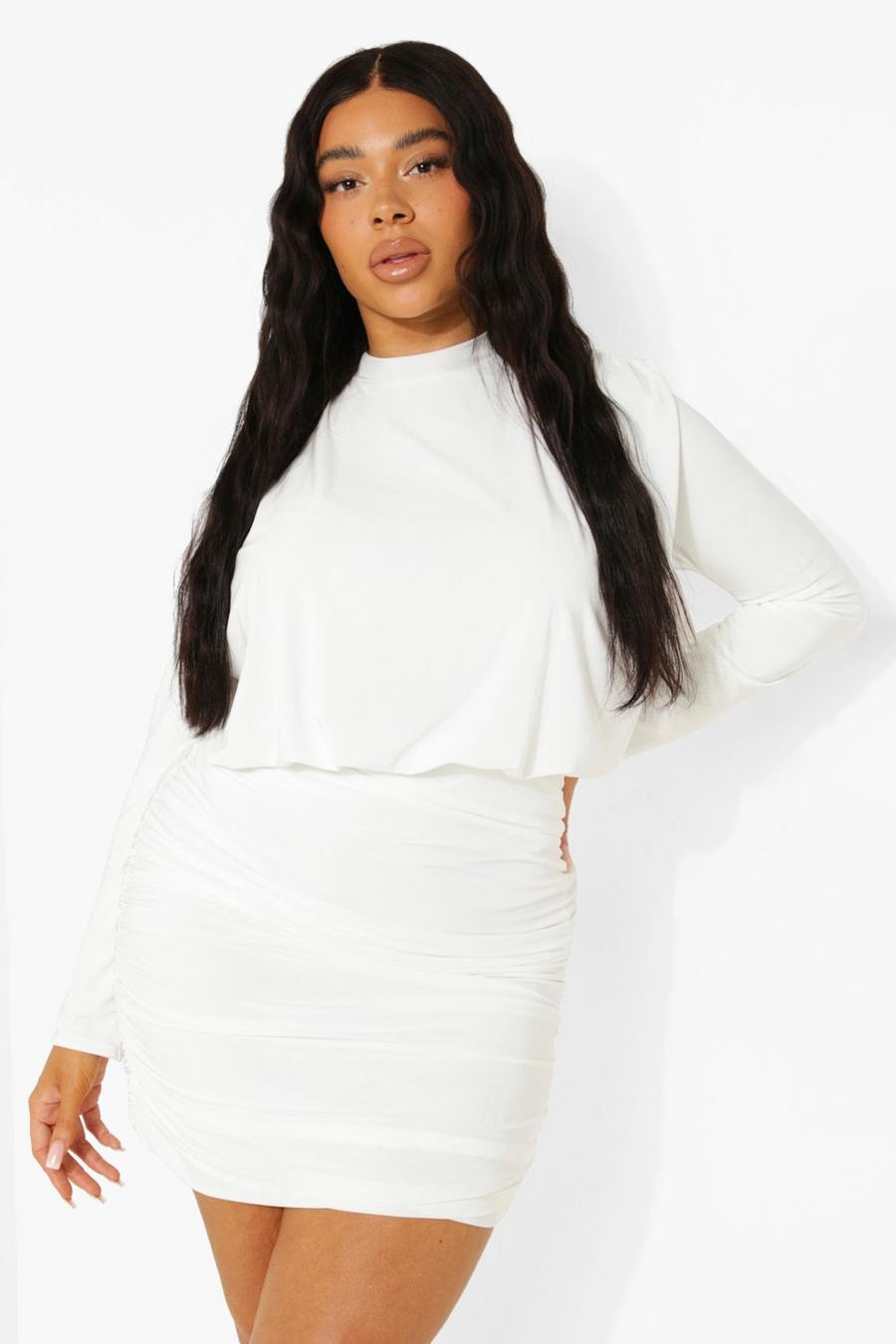 White Plus - Premium Rynkad klänning med axelvaddar image number 1