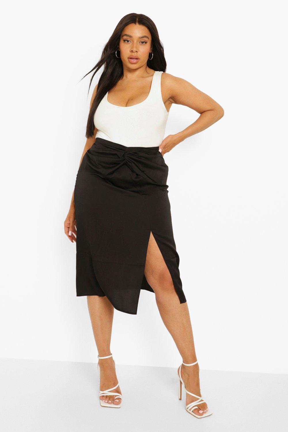 Boohoo plus 2025 size black skirt