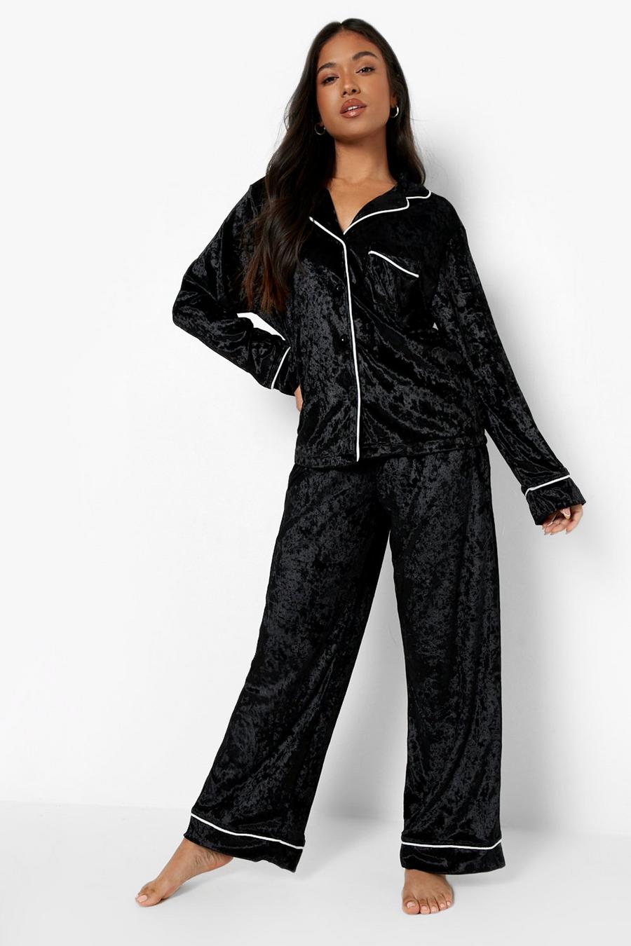Pijama Petite de terciopelo aplastado con botones, Black image number 1
