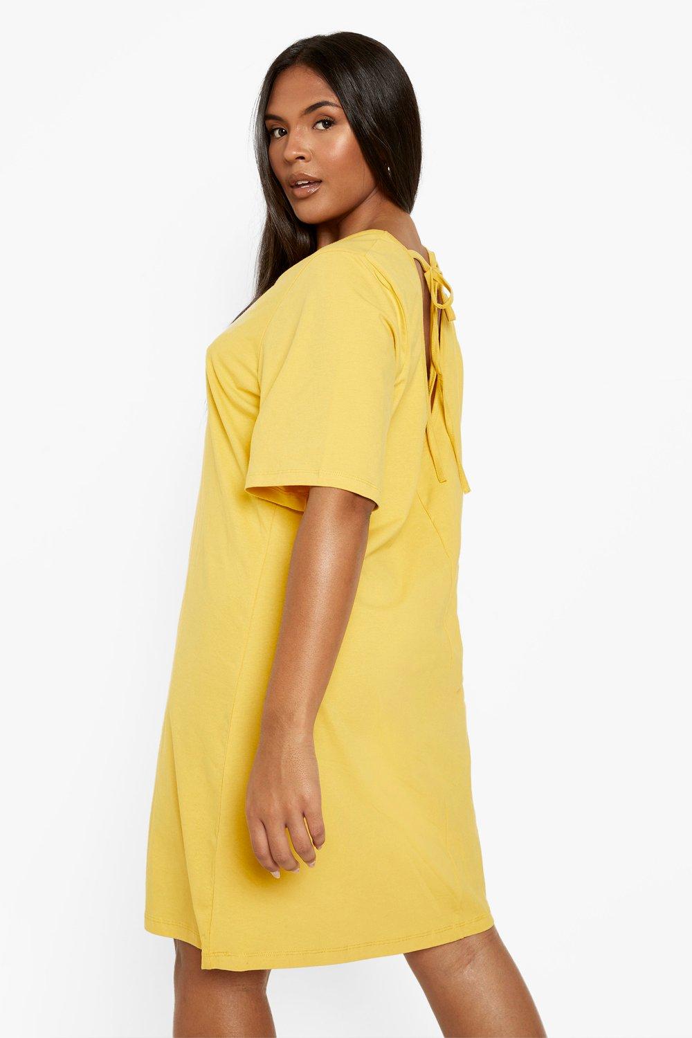 Plus V Neck Swing Dress boohoo