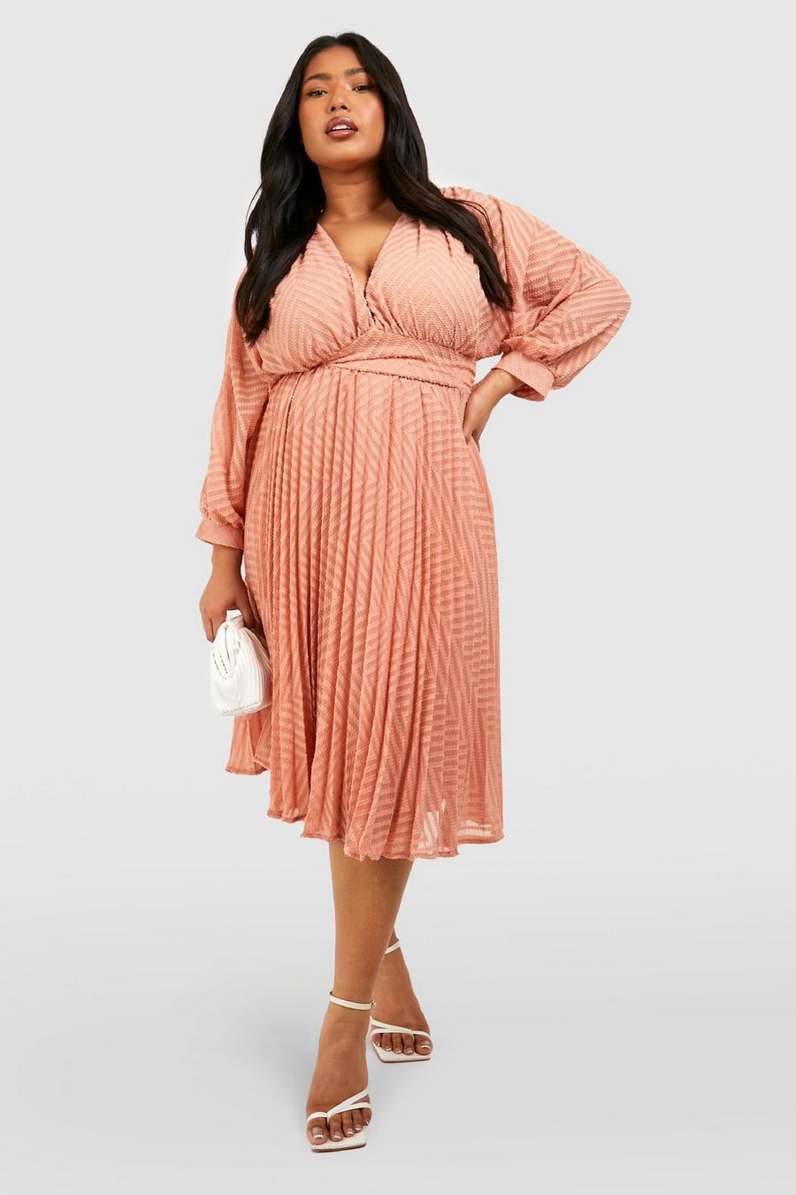 Blush שמלת סקייטר מידי שיפון עם טקסטורה למידות גדולות image number 1