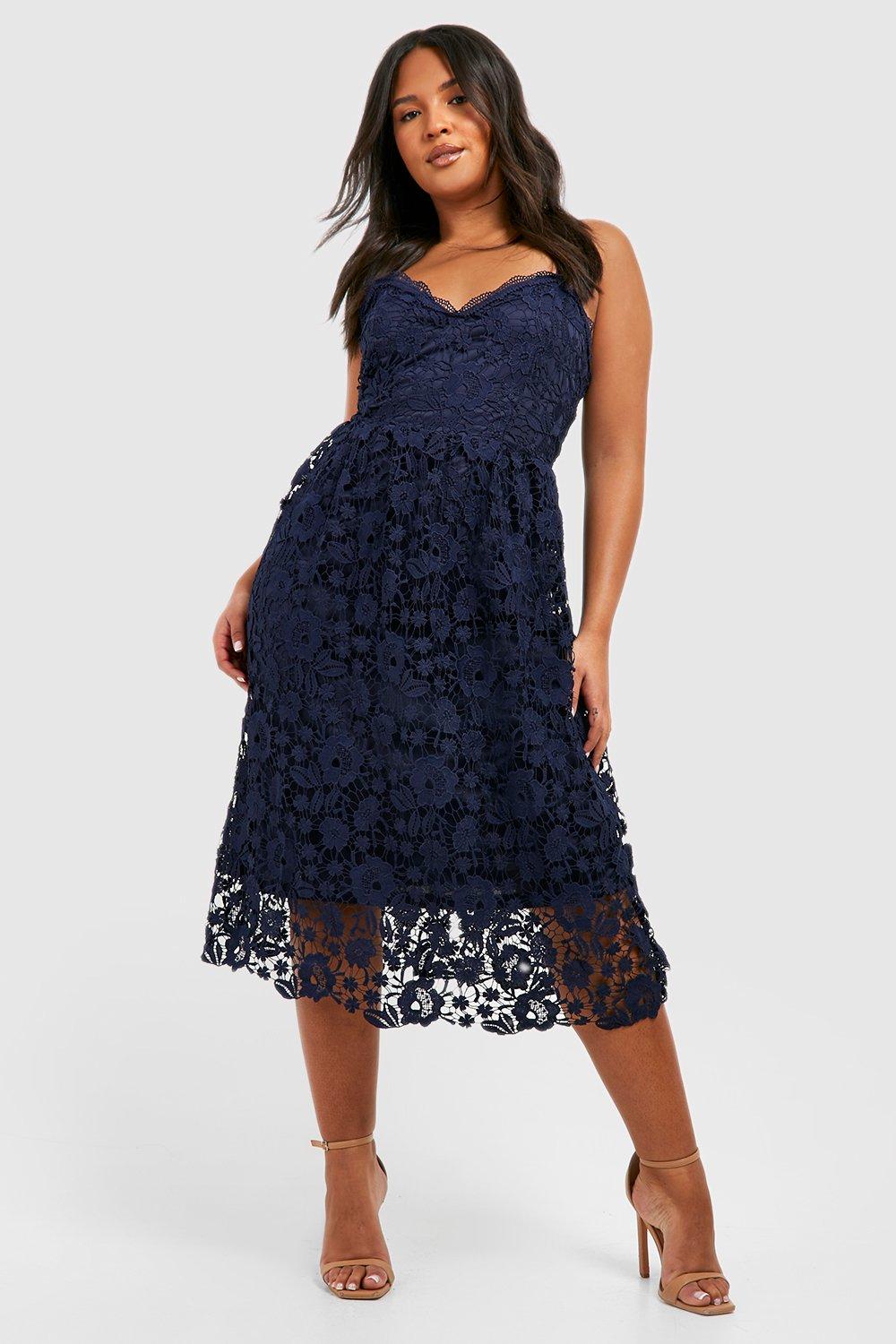 Grande taille - Robe patineuse mi-longue en crochet