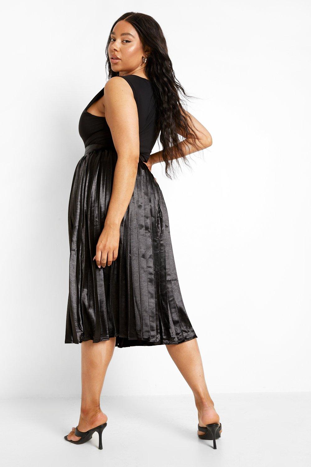 Boohoo plus 2024 size skater skirt