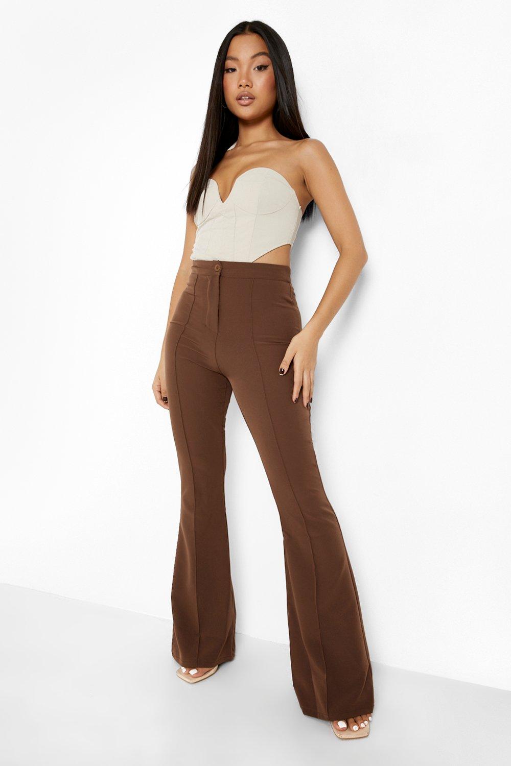 Petite Pantalon flare slim avec coutures apparentes boohoo