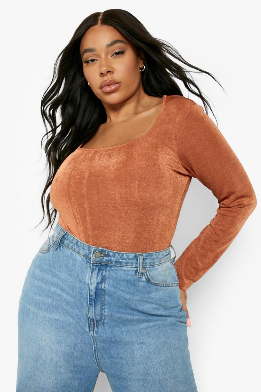 Rust Plus Strakke Bodysuit Met Textuur En Lage Ronde Hals image number 1