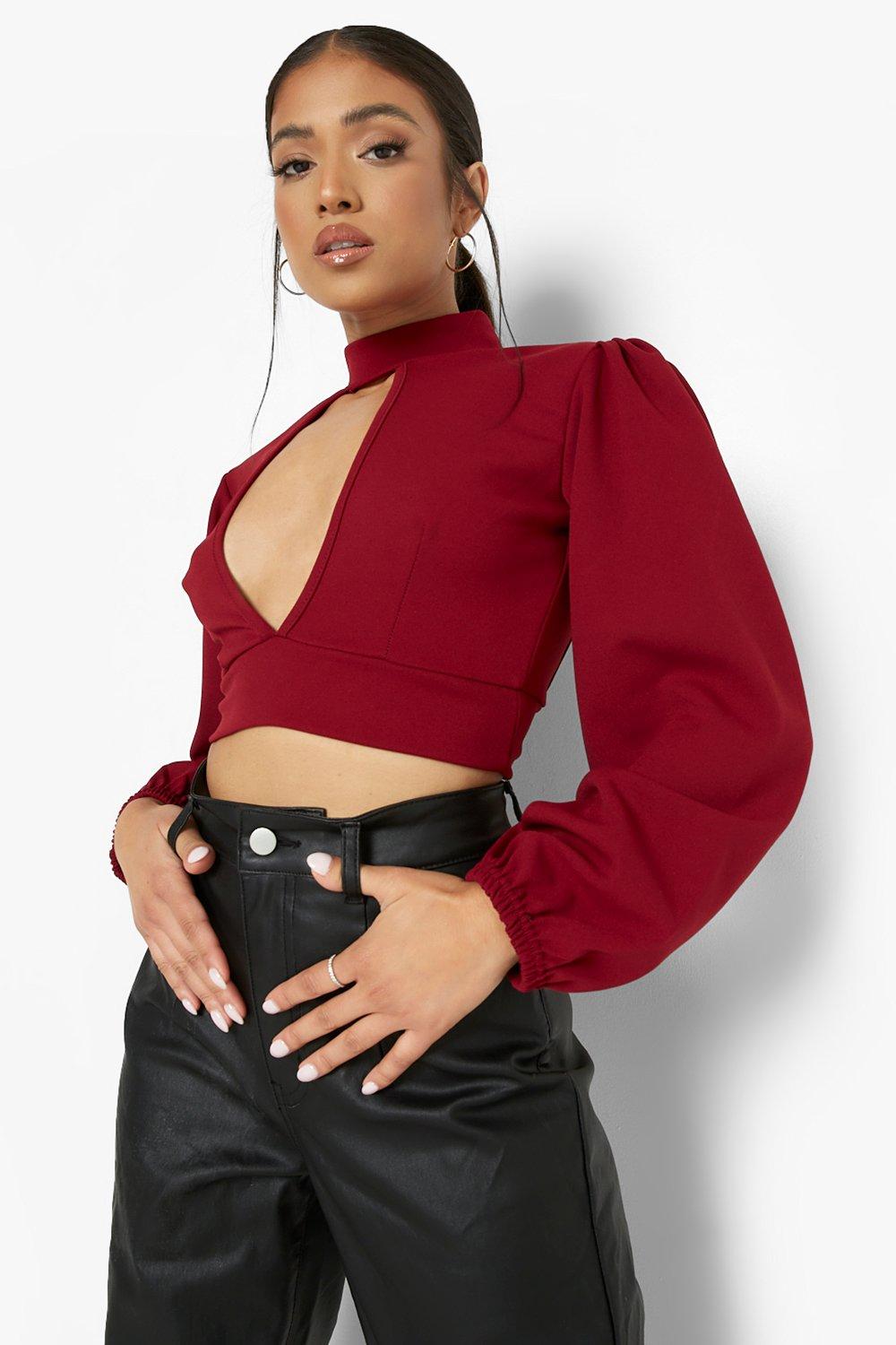 Petite Crop top col montant et d collet plongeant