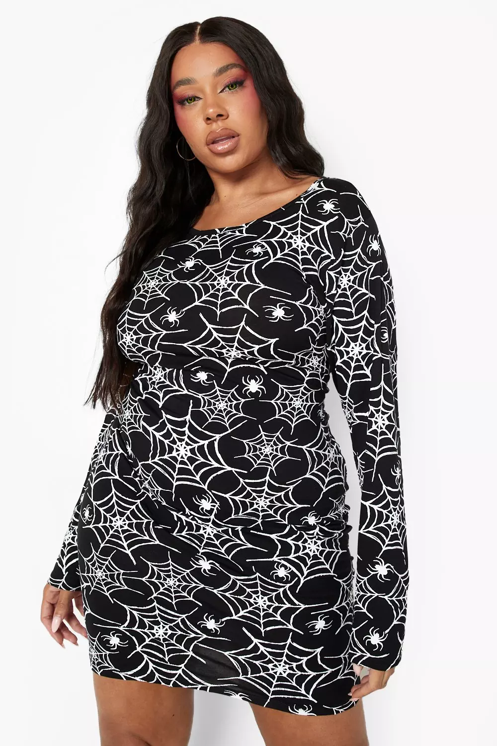 Boohoo plus shop size halloween