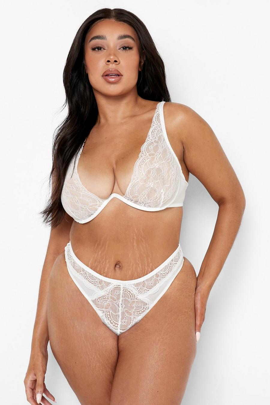 White Plus Underwired Lace Lingerie Set image number 1