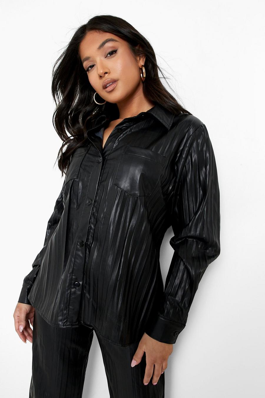 Camisa Petite plisada oversize de cuero sintético, Black negro image number 1