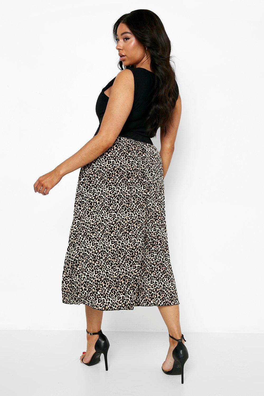 Leopard print hot sale pleated skater skirt