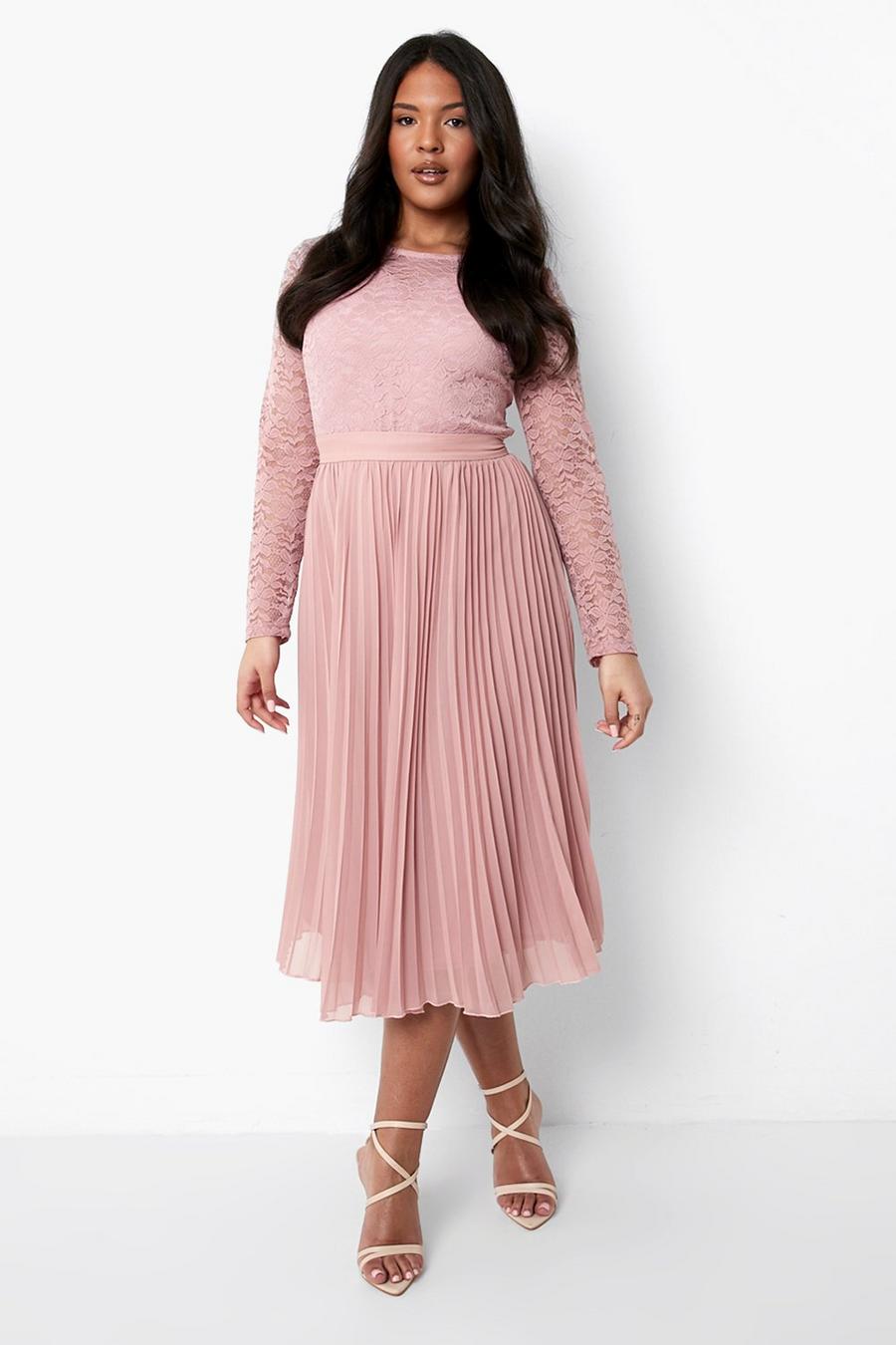 Blush rosa Plus Lace Top & Chiffon Midi Skirt Co Ord image number 1