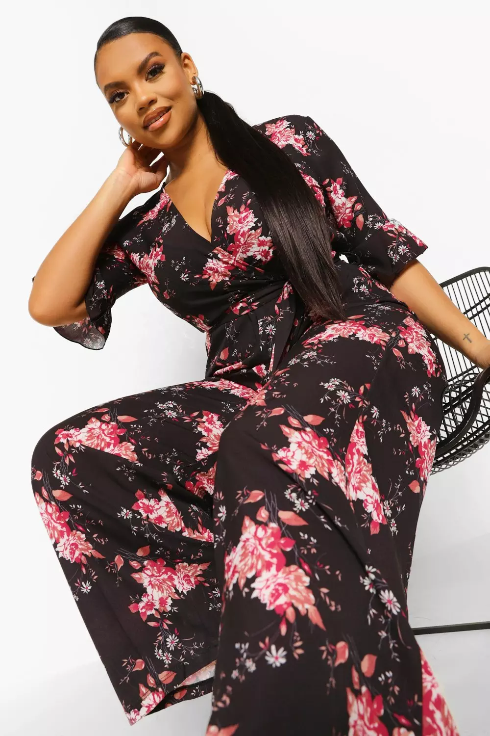 ❗️最終価格❗️FLORAL PRINT VELOUR BODYSUTS Sultry Beauty Floral Velvet Burnout Bodysuit | Windsor