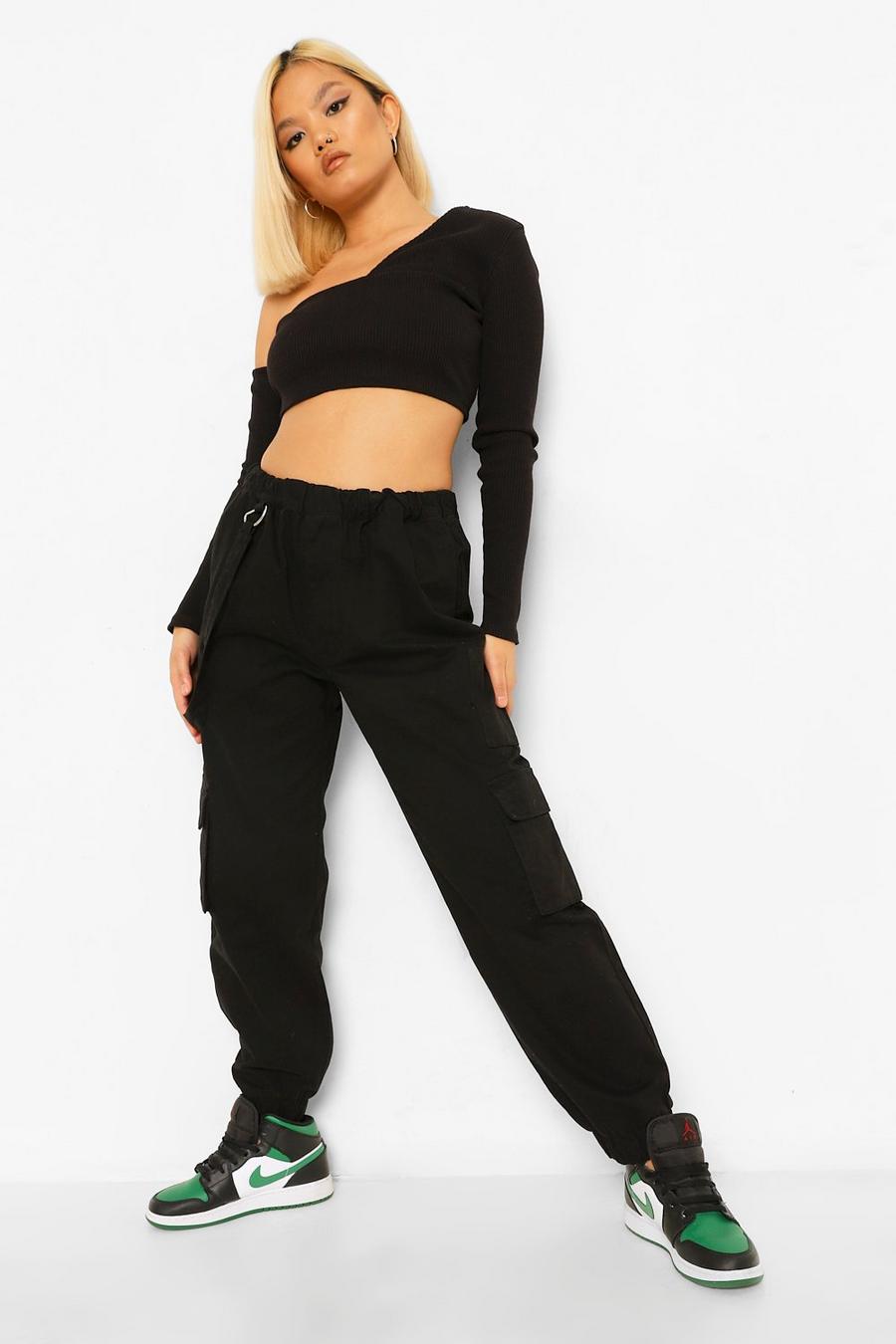 Black מכנסי ריצה פטיט מבד ג'ינס עם כיס בסגנון שימושי image number 1