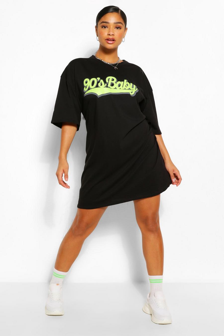 Vestido estilo camiseta con eslogan “90s Baby” Plus, Negro image number 1