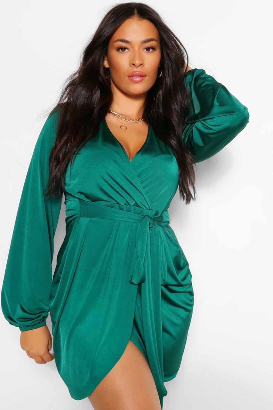 Emerald grön Plus - Omlottklänning i glansigt tyg med knytskärp image number 1