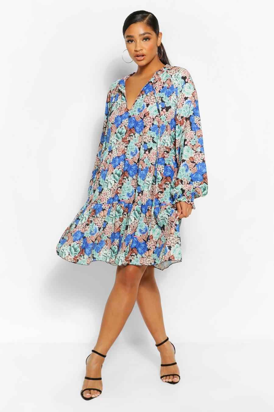 Gestuftes Smok-Kleid mit Blumenmuster, Blau image number 1