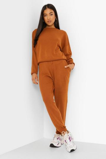 Petite Knitted Sweater & Jogger Two Piece Set rust
