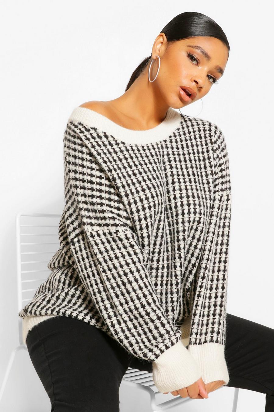 Plus Oversized  Check Knitted Jumper image number 1