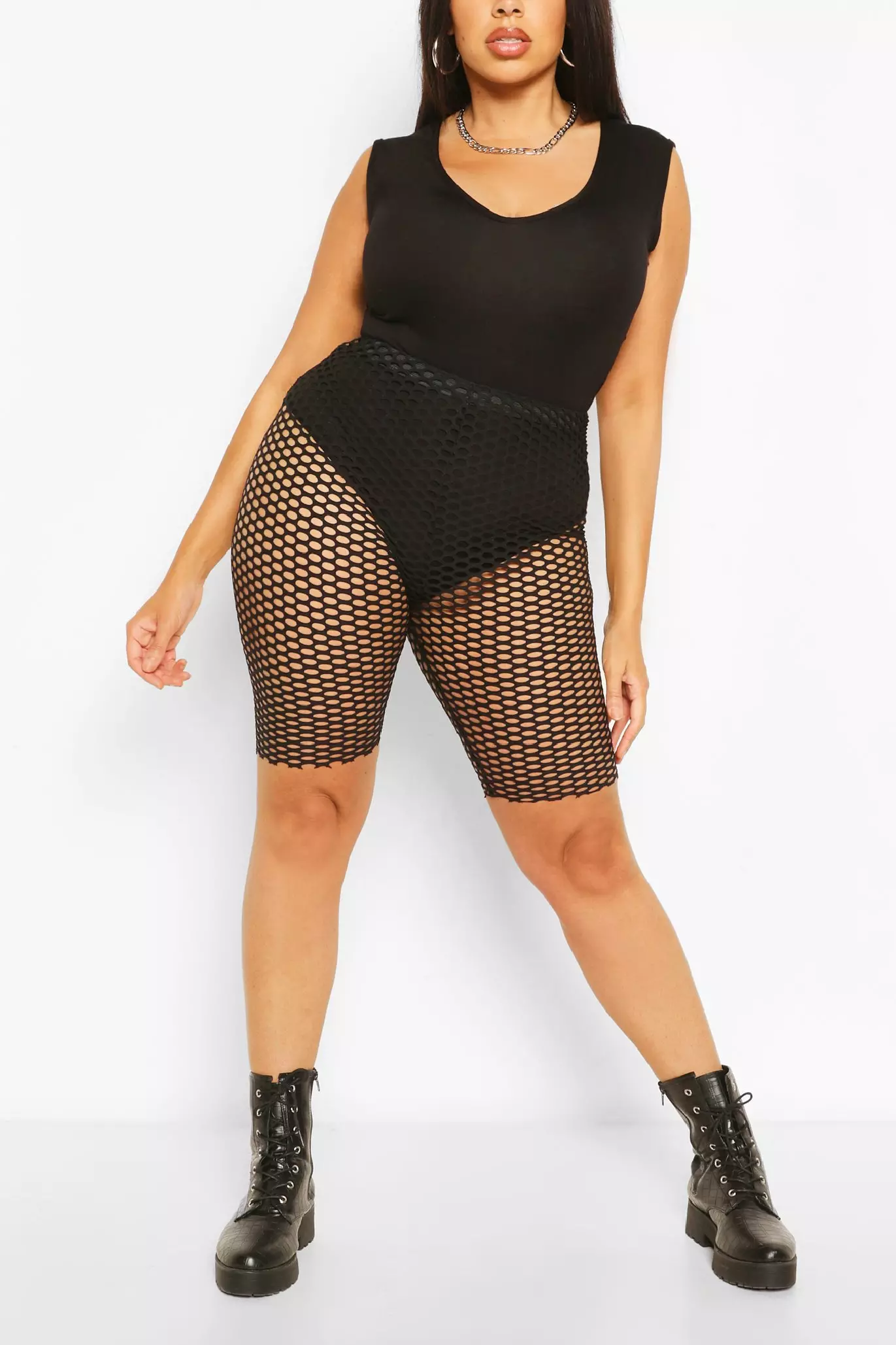 Plus size 2025 fishnet shorts