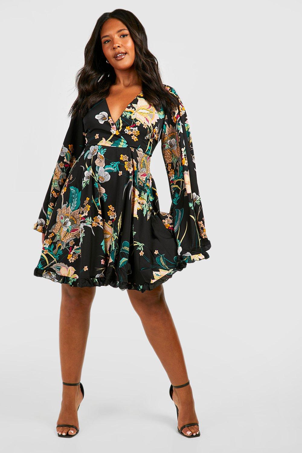 Plus Paisley Floral Wide Sleeve Skater Dress boohoo