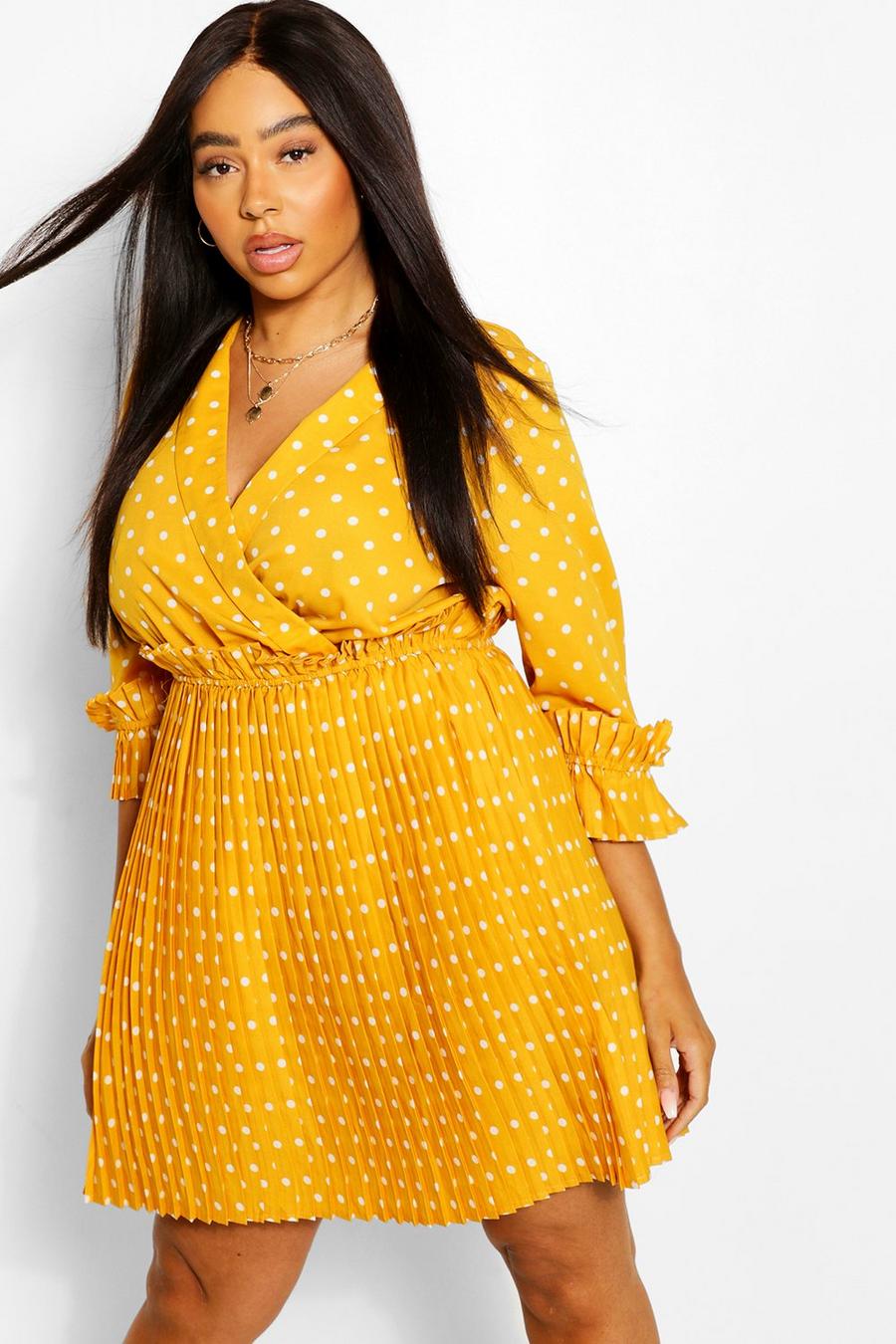 Mustard gul Plus - Prickig skaterklänning med plisserad kjol
