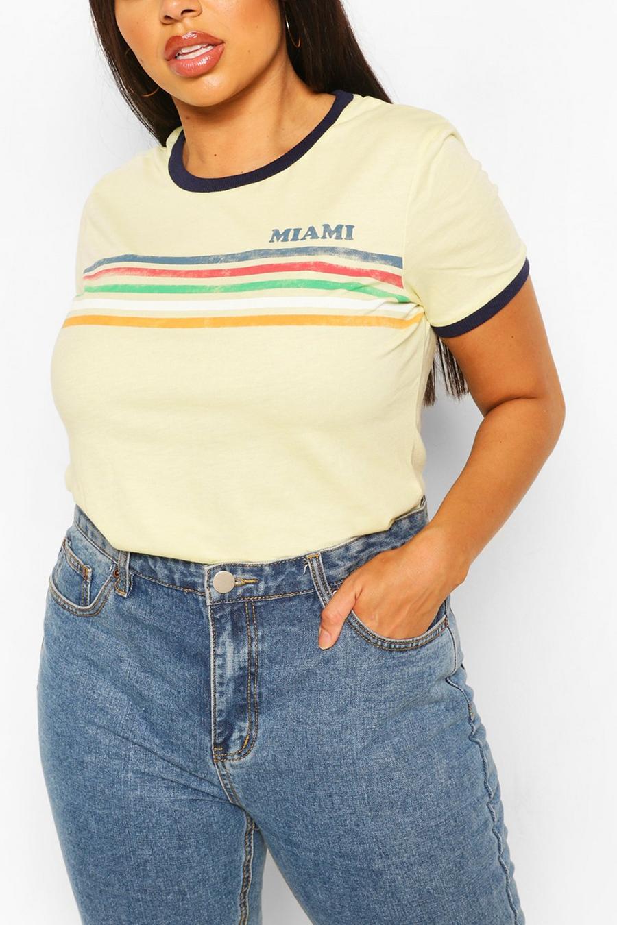Geel Plus Miami Regenboog T-Shirt Met Contrasterende Zomen En Tekst image number 1
