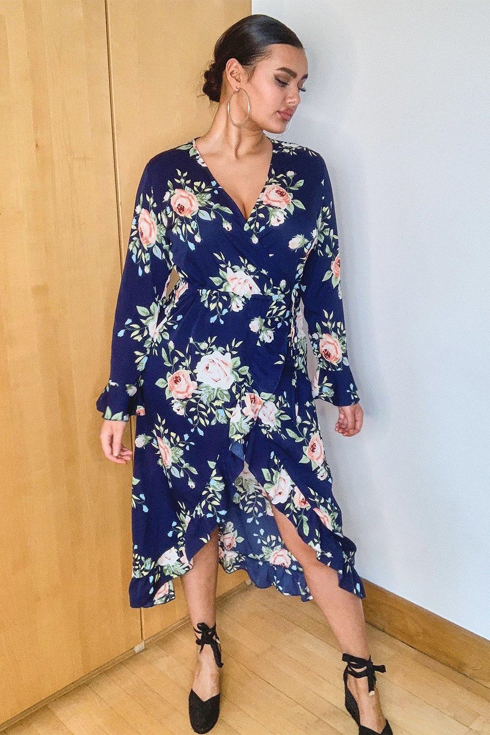 boohoo ruffle wrap midi dress in floral