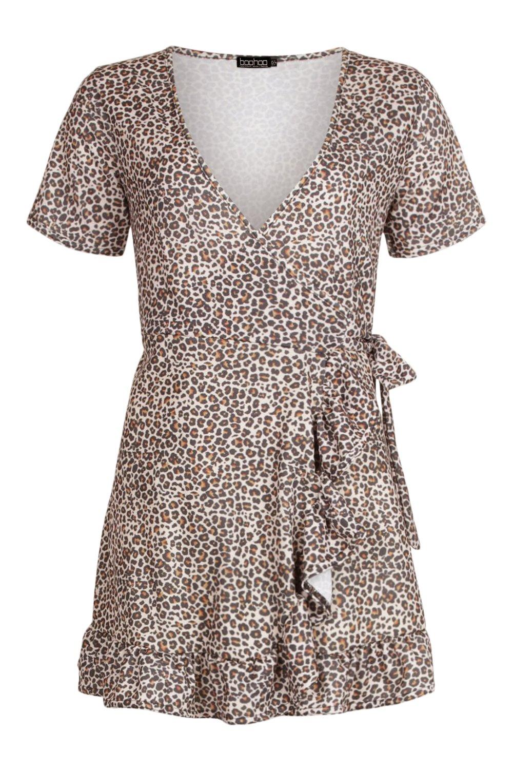 Boohoo fashion petite leopard print dress