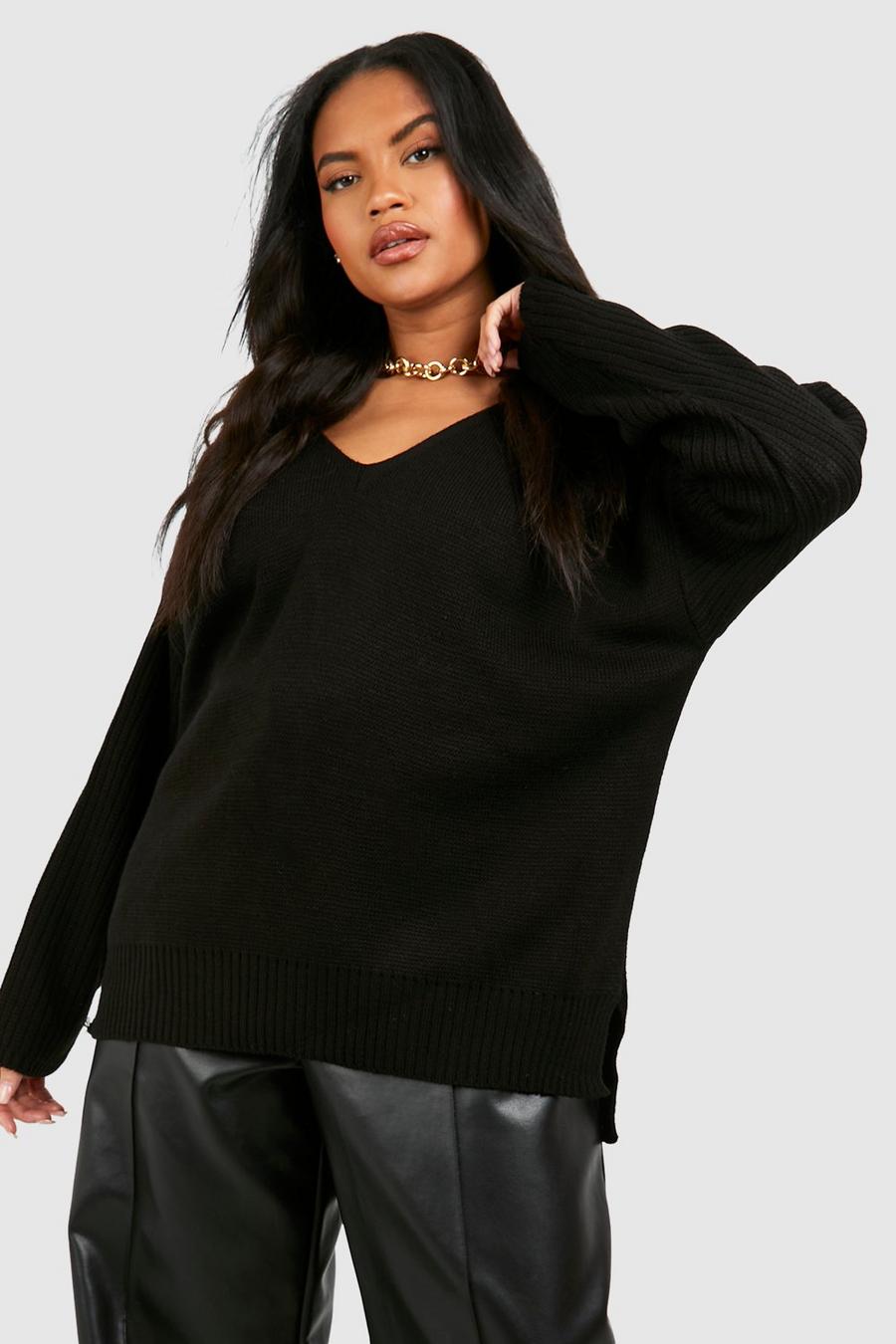 שחור סוודר עם צווארון וי מלפנים ומאחור מידות גדולות