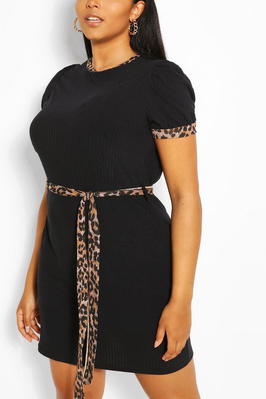 Plus T-Shirt-Kleid mit Leopardenmuster und kontrastierendem Gürtel, Schwarz image number 1