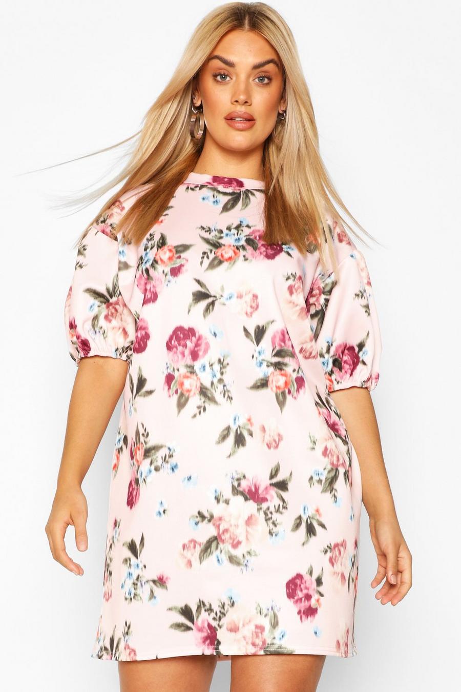 Blush Plus - Skiftklänning med puffärm och suddigt blommönster image number 1