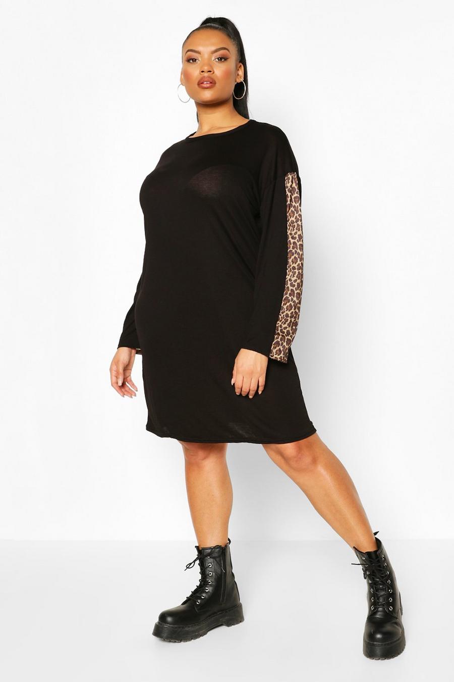 Black Plus - Randig klänning med leopardmönster och lång ärm image number 1