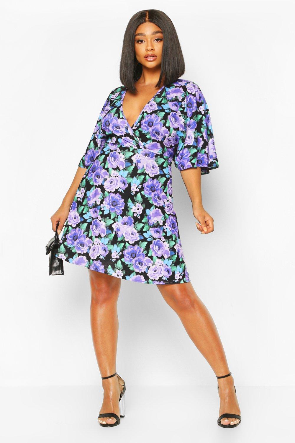Grande taille Robe patineuse a manches ange et imprime fleuri boohoo FR