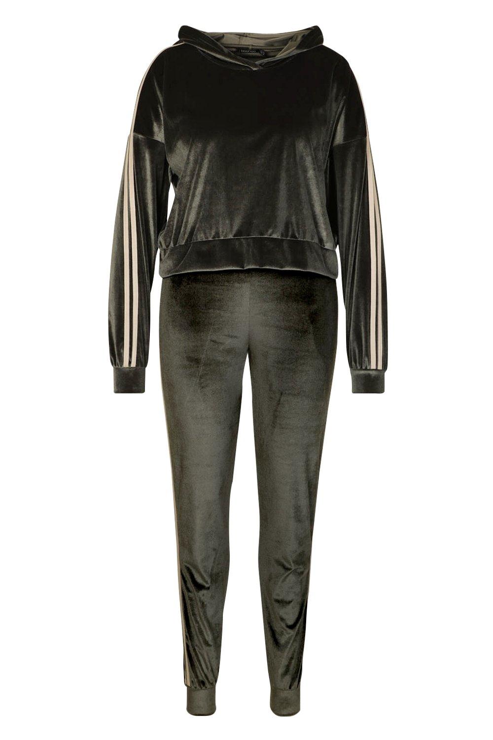 boohoo plus tracksuits