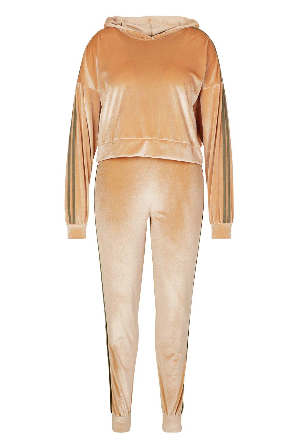 boohoo plus tracksuits
