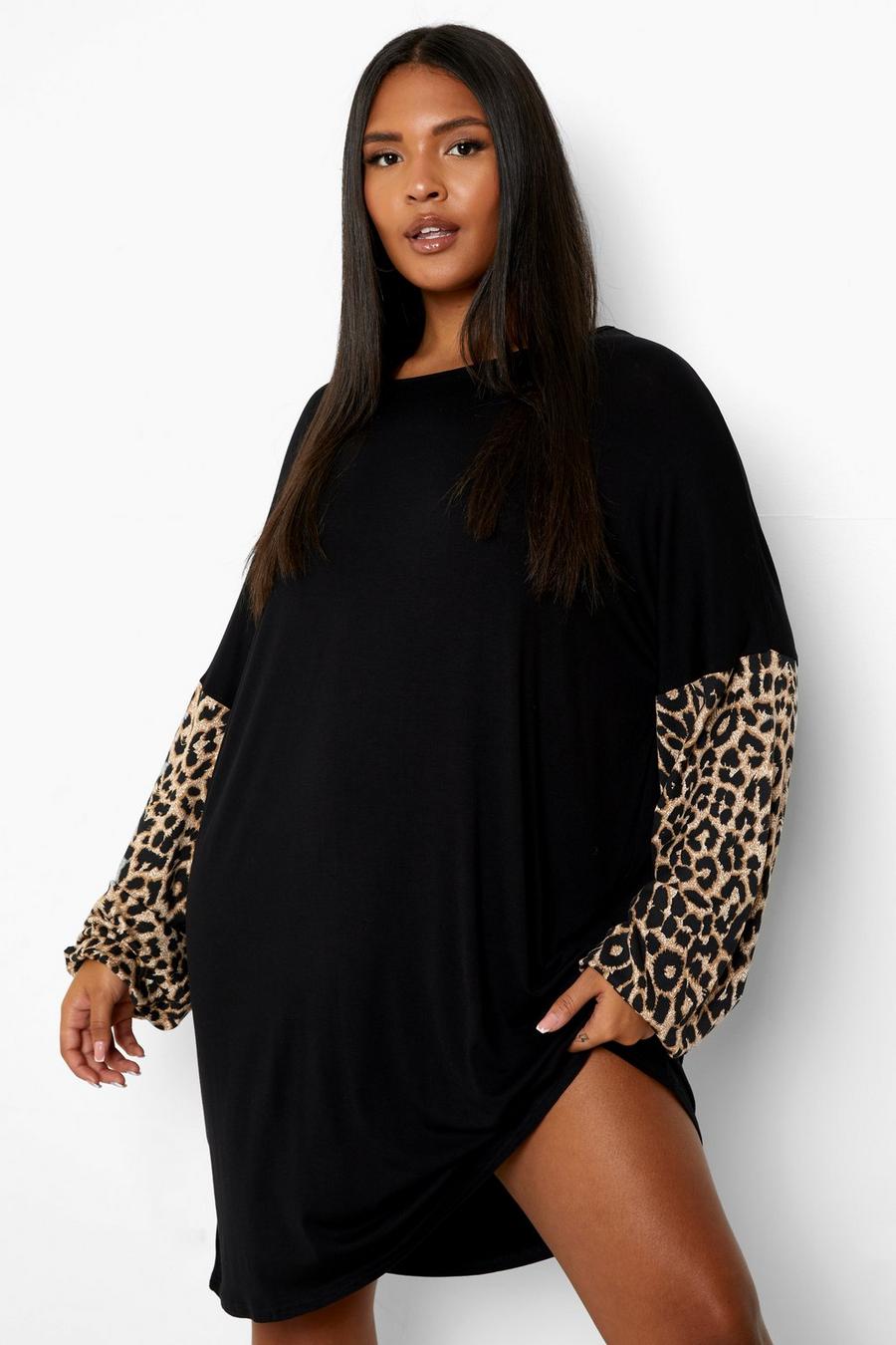 Vestito T-shirt Plus Size con maniche leopardate, Nero image number 1