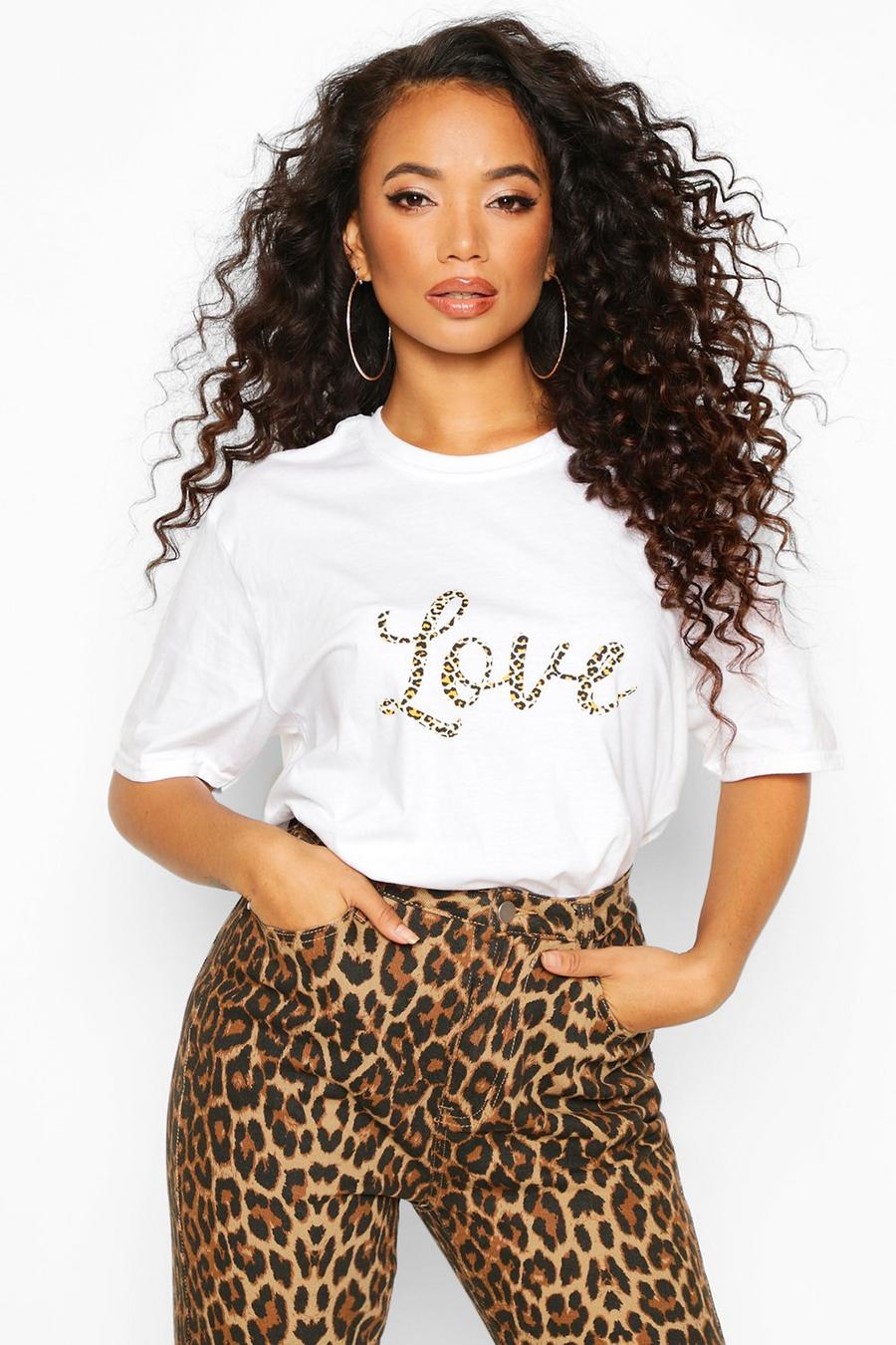 Petite - "Love" T-shirt med leopardmönstrad slogan image number 1