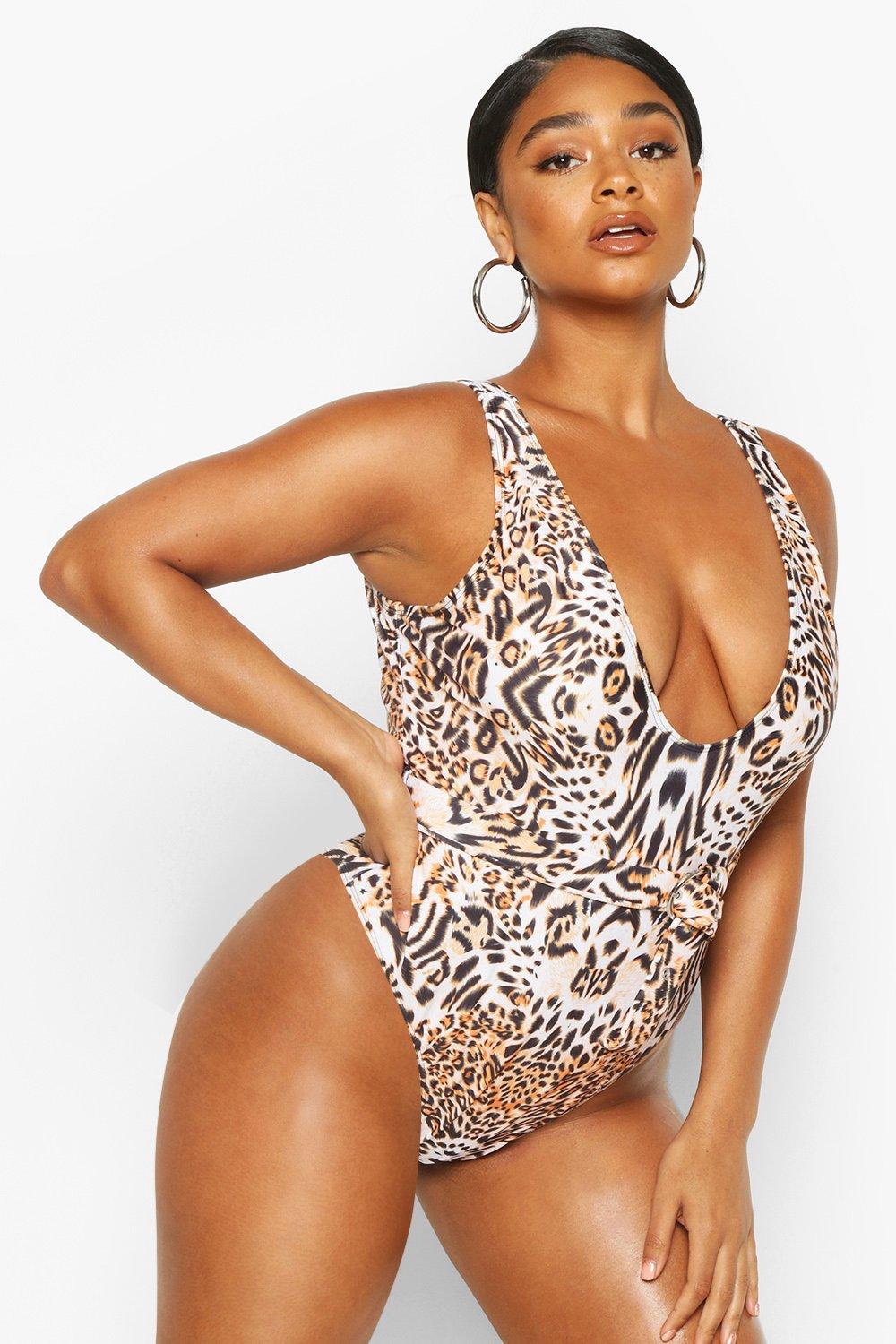 boohoo plus size swimwear